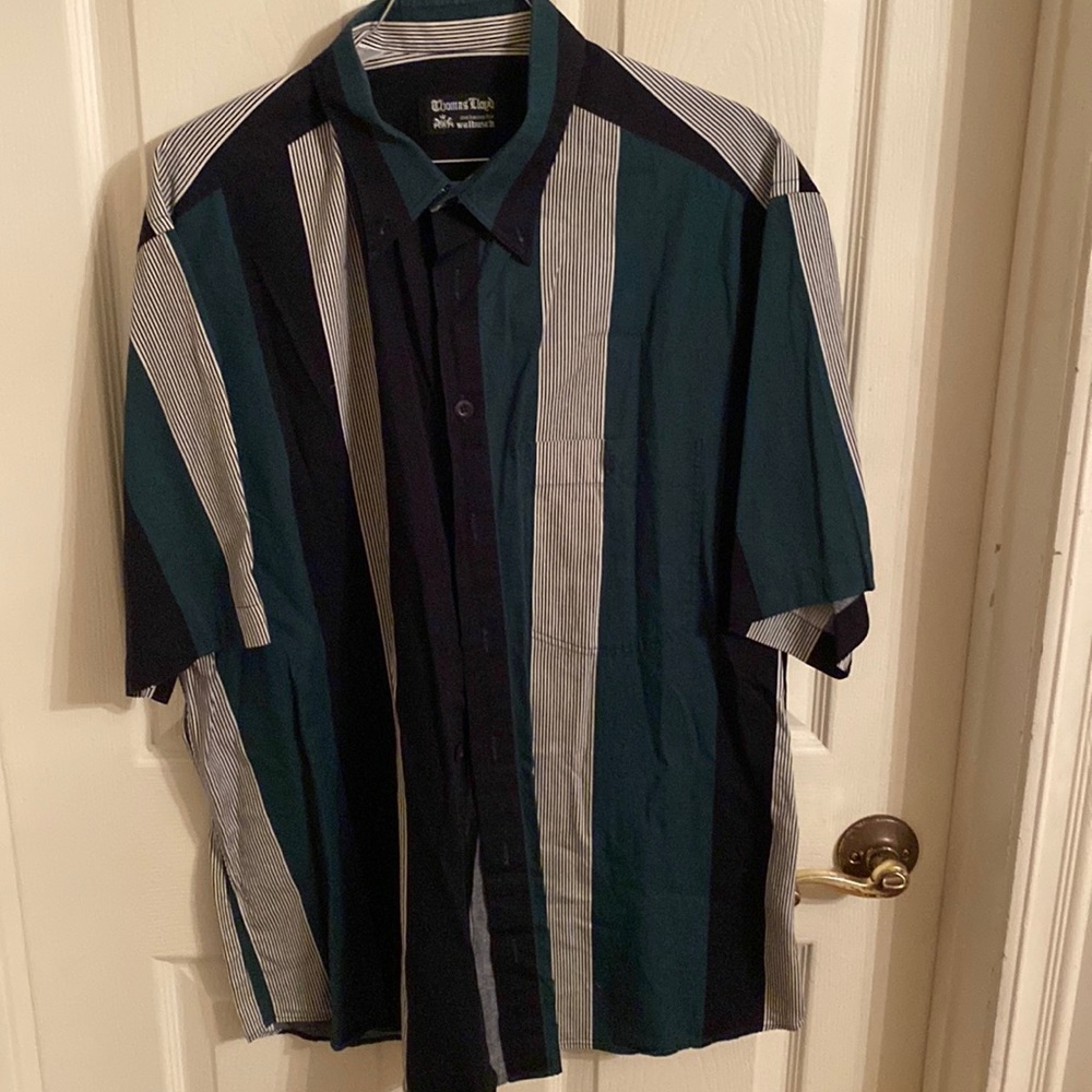 90s style button down xl